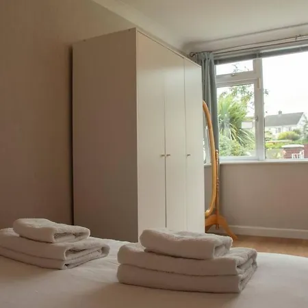 Guestready - Peaceful Retreat In Glenageary Dublin